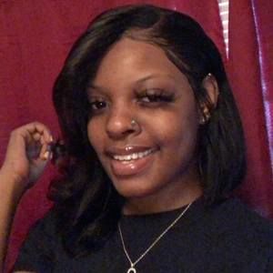 Meet your Posher, Nikki